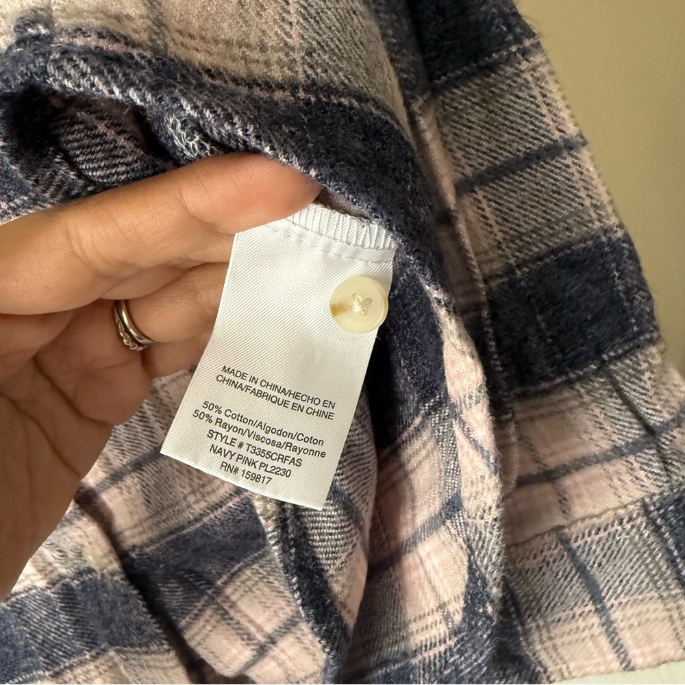 Altar’d State Pink & Gray Cozy Cotton Blend Flannel Plaid Button Up Size Small - Picture 4 of 6